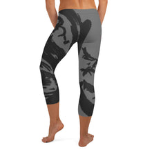 Load image into Gallery viewer, Capri Leggings
