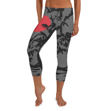 Load image into Gallery viewer, Capri Leggings
