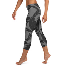 Load image into Gallery viewer, Capri Leggings
